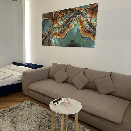 D&e Apartment *
